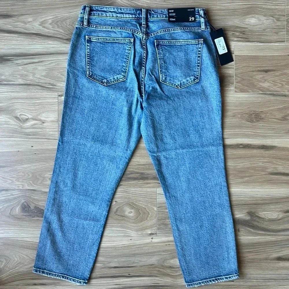 Silver High Note Slim Crop High rise Jeans Indigo Size 29x25 NEW
